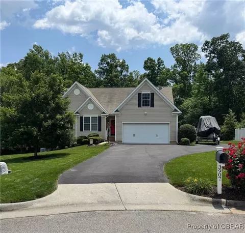 3907 Currier Ct, Chester, VA 23831