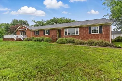 11440 Bienvenue Rd, Rockville, VA 23146