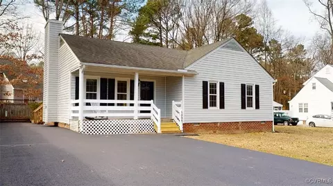 5006 Country Way Ct, Glen Allen, VA 23060