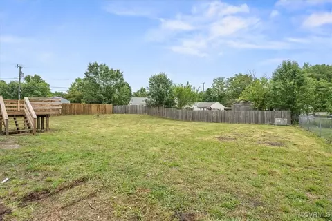 Exterior - 3207 Mark Rd, Richmond, VA 23234 photo 5 of 7