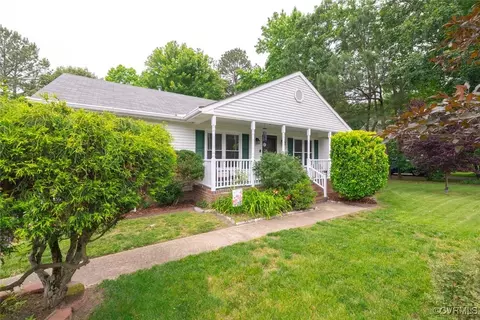 5413 Willow Oak Dr, Prince George, VA 23875