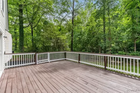 Exterior - 13503 Headwaters Pl, Midlothian, VA 23113 photo 4 of 6