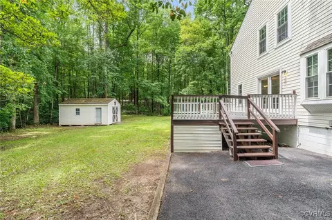 Exterior - 13503 Headwaters Pl, Midlothian, VA 23113 photo 5 of 6