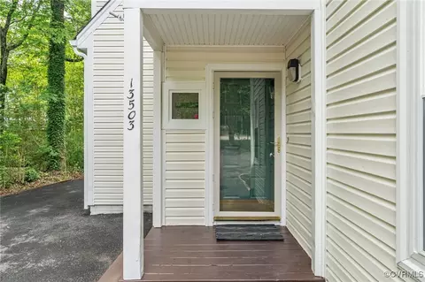 Exterior - 13503 Headwaters Pl, Midlothian, VA 23113 photo 3 of 6