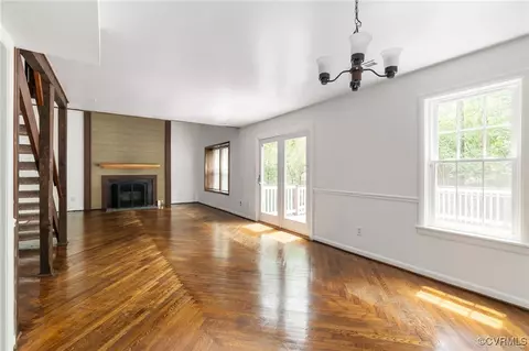 Living - 13503 Headwaters Pl, Midlothian, VA 23113 photo 4 of 4