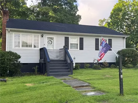 3530 Gilbert St, Hopewell, VA 23860