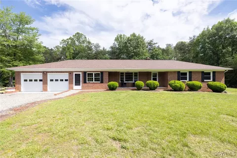 215 Glen Rd, Dillwyn, VA 23936