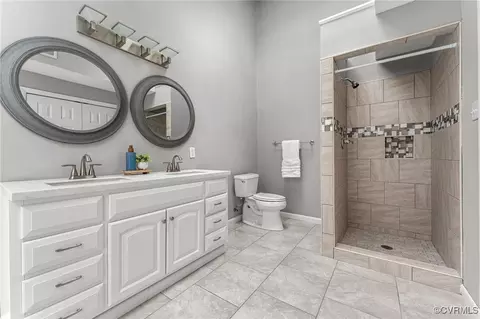 Bath - 14323 Spring Gate Ct, Midlothian, VA 23112 photo 4 of 4
