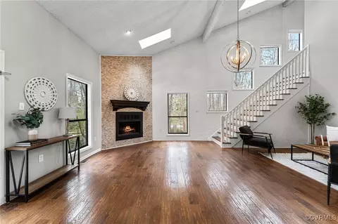 Living - 14323 Spring Gate Ct, Midlothian, VA 23112 photo 2 of 5