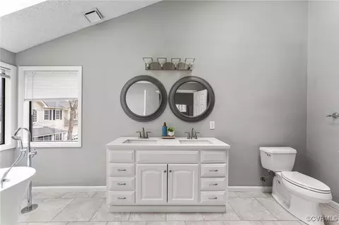 Bath - 14323 Spring Gate Ct, Midlothian, VA 23112 photo 2 of 4