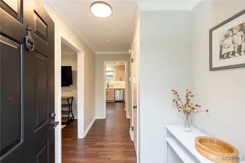 Entry Way - 1700 Drifting Cir, Midlothian, VA 23113 photo 1 of 2