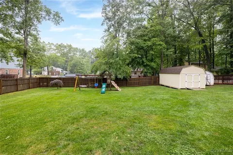 Exterior - 1700 Drifting Cir, Midlothian, VA 23113 photo 6 of 8