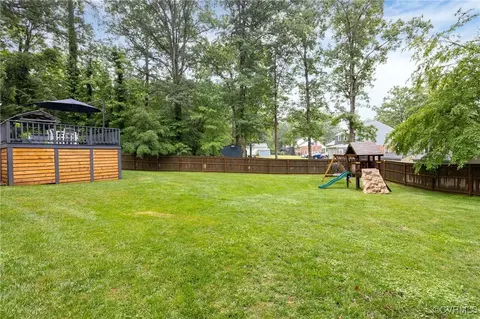 Exterior - 1700 Drifting Cir, Midlothian, VA 23113 photo 7 of 8