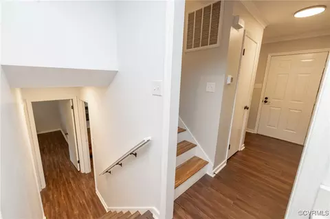 Entry Way - 1700 Drifting Cir, Midlothian, VA 23113 photo 2 of 2