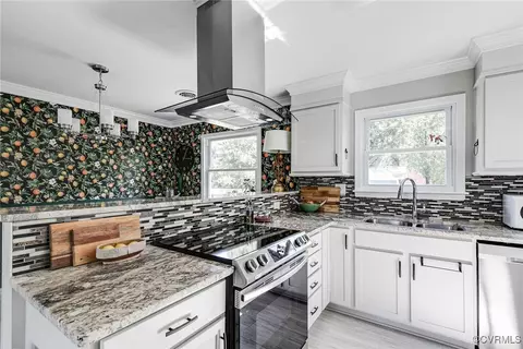 Kitchen - 5615 Lipton Rd, Richmond, VA 23225 photo 4 of 5