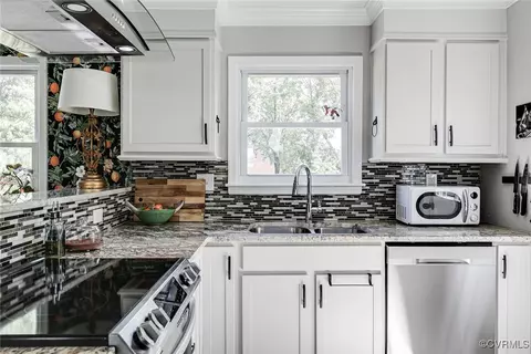 Kitchen - 5615 Lipton Rd, Richmond, VA 23225 photo 2 of 5