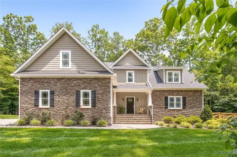 1570 Ole Bert Dr, Powhatan, VA 23139
