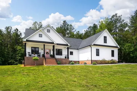 18843 Waterford Dr, Sutherland, VA 23885