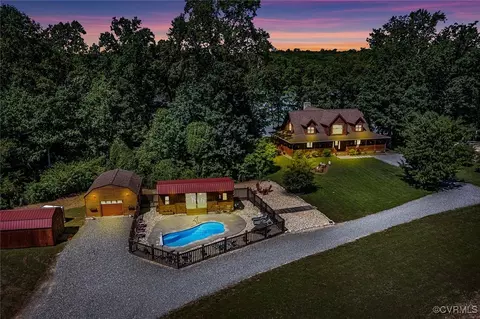 275 Scenic Dr, Montross, VA 22520