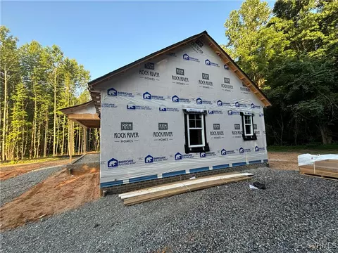 80 Maple Tree Ln, Spring Grove, VA 23881 photo 3