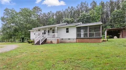 4840 Old Plantation Dr, Ford, VA 23850