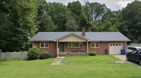 2601 Douglas Ln, Hopewell, VA 23860