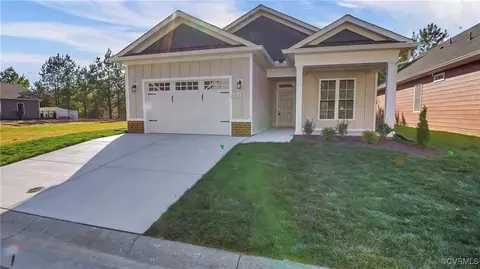 3331 Rock Creek Villa Dr, Quinton, VA 23141