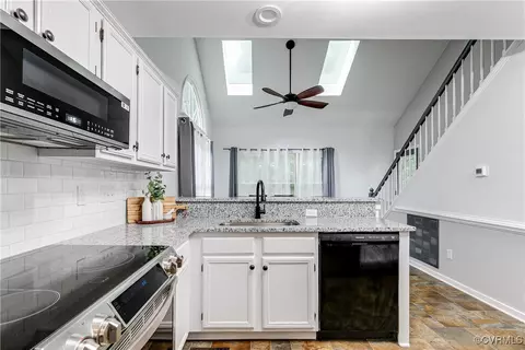 5809 Rosebay Forest Rd, Midlothian, VA 23112 photo 17