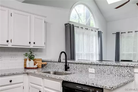 5809 Rosebay Forest Rd, Midlothian, VA 23112 photo 18