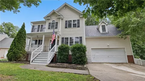 11721 Walnut Wood Dr, Midlothian, VA 23112