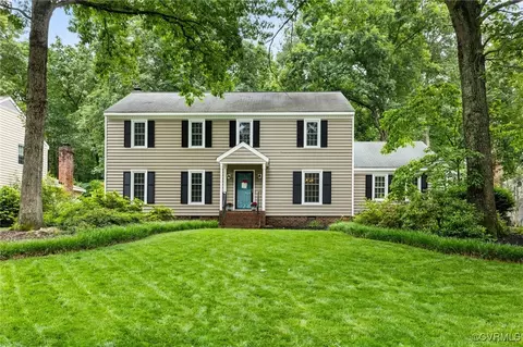 10307 Windbluff Dr, Henrico, VA 23238