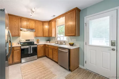 3228 Pinefields Dr, Henrico, VA 23231 photo 14