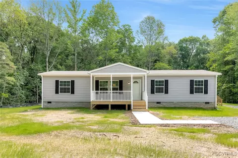 27413 Signboard Rd, Ruther Glen, VA 22546
