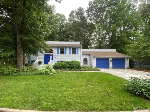 1849 Duke Of Gloucester St, Colonial Heights, VA 23834