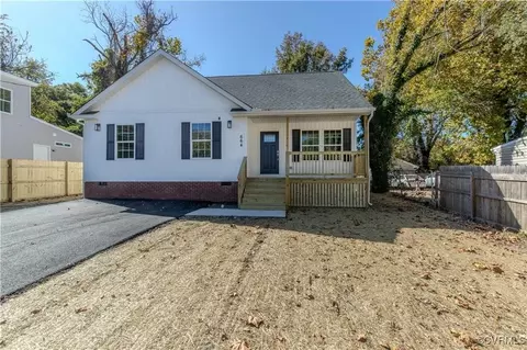 25612 Surry Ave, Petersburg, VA 23803
