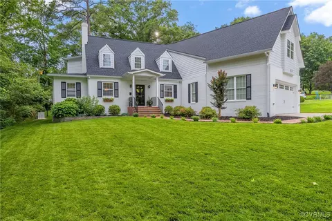 400 W Drive Cir, Richmond, VA 23229