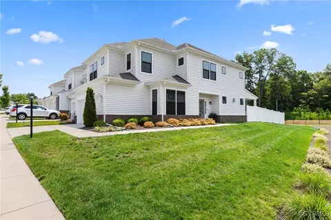 12529 Wescott Dr, Midlothian, VA 23112