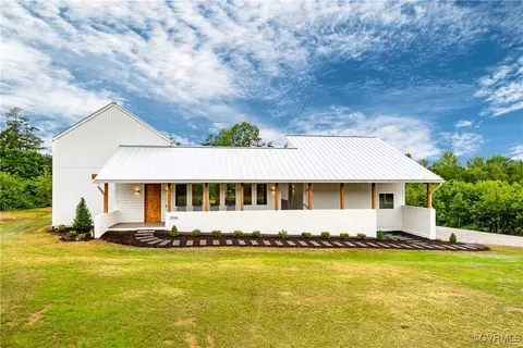 2066 Hawk Town Rd, Maidens, VA 23102