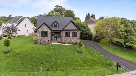 9074 Winter Spring Dr, Mechanicsville, VA 23116
