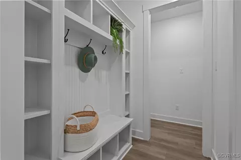 Entry Way - 9074 Winter Spring Dr, Mechanicsville, VA 23116 photo 3 of 7