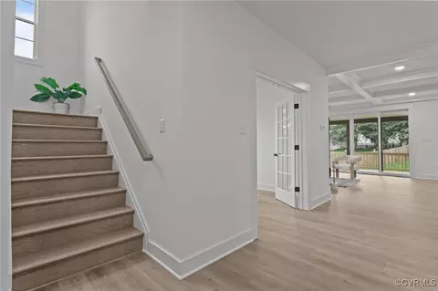 Entry Way - 9074 Winter Spring Dr, Mechanicsville, VA 23116 photo 6 of 7