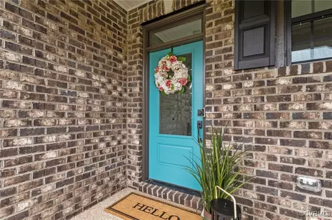 Entry Way - 9074 Winter Spring Dr, Mechanicsville, VA 23116 photo 1 of 7