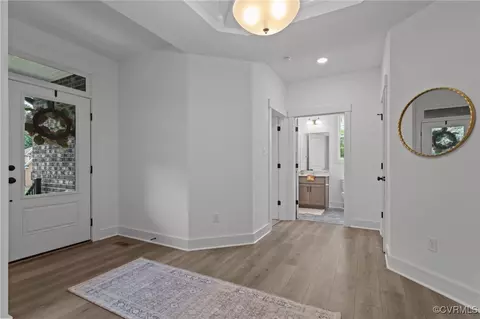 Entry Way - 9074 Winter Spring Dr, Mechanicsville, VA 23116 photo 2 of 7