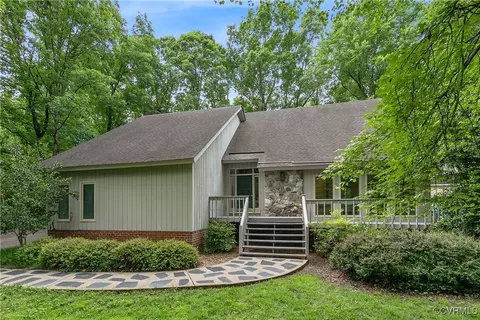 10605 Cloister Dr, Henrico, VA 23238