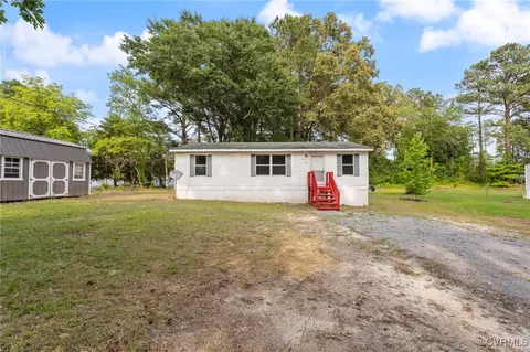 1426 Rolling Acres Rd, Emporia, VA 23847