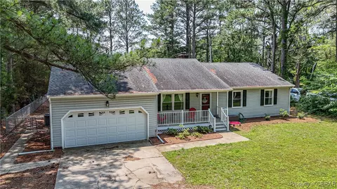 8610 Blue Heron Ln, Hayes, VA 23072