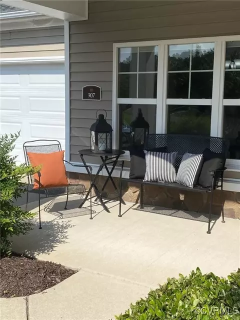 Exterior - 307 Kernel Ct, North Chesterfield, VA 23236 photo 3 of 6