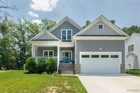 100 Heron Run Dr, Colonial Heights, VA 23834