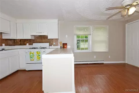 711 Bond Ln, Suffolk, VA 23434 photo 11