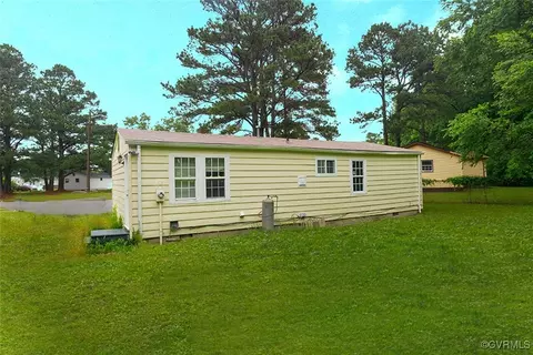 711 Bond Ln, Suffolk, VA 23434 photo 5